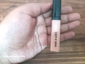 WET N WILD PHOTOFOCUS CONCEALER ,LIGHT MED BEIGE