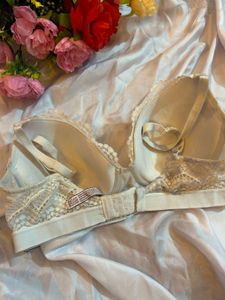 Victoria Secret bra