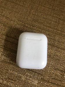 Used Apple Airpods A2032 A2031 A1602