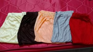 💥 Combo Set Of 5 Satin Leggings 💥