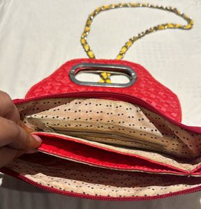 Fashionable Ladies Sling Bag