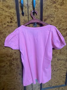 Girls (kids) Pink top With V Neck