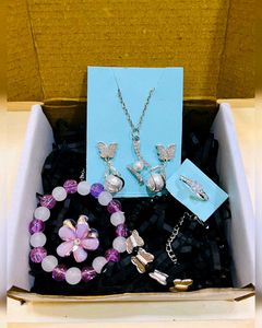Women Trendy Juwellery