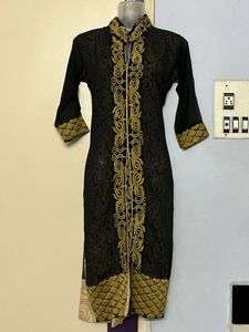Pintrest Elegant Embroidered Kurta