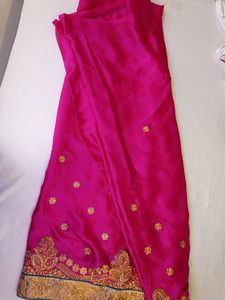 Beautiful Rose Semi Silk Saree..