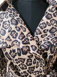 Leopard Print Trench Coat ⚫