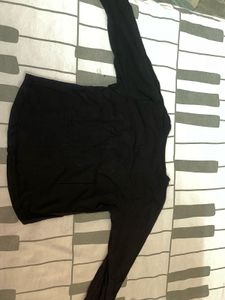 Reebok Black Long Sleeve T-Shirt(crop tshirt)