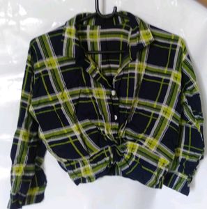 Cropped shirt