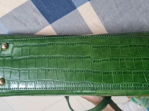 Mirragio Green Satchel bag