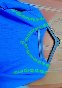 Shuttle Flowers Embroidery Kurti