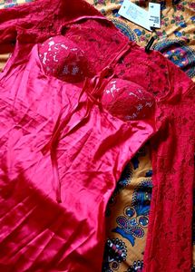 🌹NEWME Satin Lacey  Dress🌹(New With Tag)