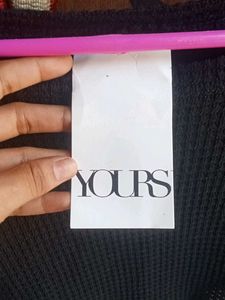 Black Long Sleeve Crop Top