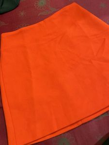 Brand new H&amp;m Skirt(Mini) Red With TAG❤️🧲