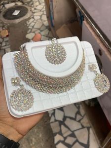 Sparkling Jewelry Set