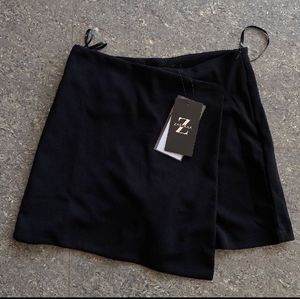 Zastraa Mini Skort with Brand 🏷️