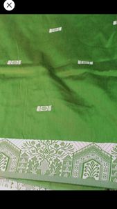 A beautiful  pure silk green 🍏 saree