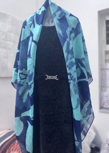Chic Triangular Scarf/Shawl (Set Of 7)