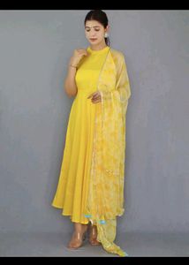 Elegant Yellow Kurta Set