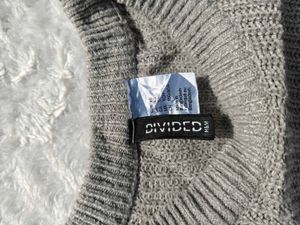 H&amp;M Gray Knit Cropped Sweater