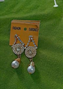 Artificial Trendy Fashion Earrings 💛✨