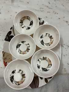 Tray and snacks bowl