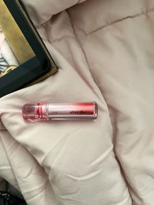 etude over glowy tint