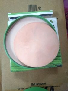 HUDABEAUTY &amp; Rose Leaf Compact Combo...👀✌🏻