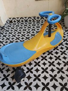 Twister Swing Car Kids Ride N Wiggle