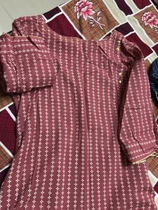 Striped Mauve Kurta with Gold Trim