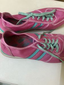 Pink Sport Shoes
