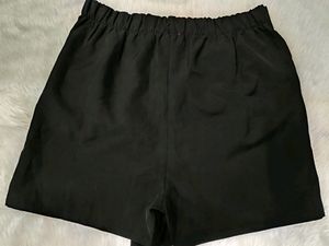 Solid Brand New Black Skort