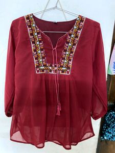 Like New Top ❤️❤️🤎