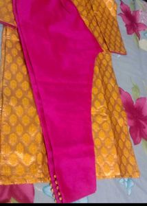 Pink & Gold Kurta And Co Set Combo Offer