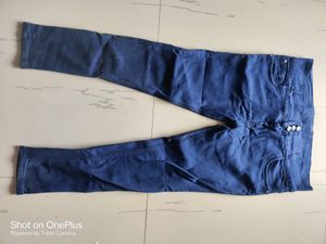 Jeans ..Size 28-32.. Stretchable