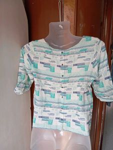 Patterned 3/4 Sleeve Top