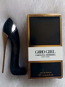 Carolina Herrera Miniatures 💕♥️