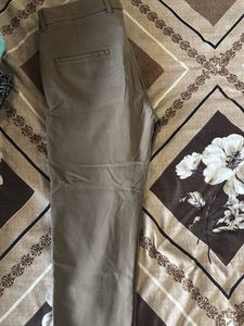 Men&#39;s Olive Green Chinos