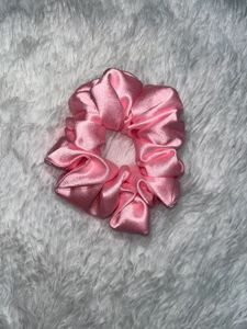 Silk Stain Scrunchie