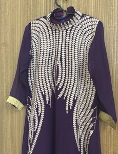 Elegant Purple Embroidered Kurta