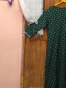 GentlyUsed DarkGreen Embroidered Kurti+Dupatta XXL