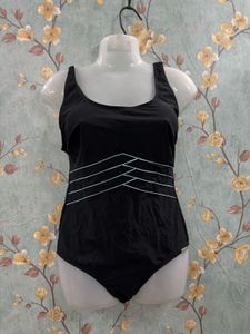 Black Swimsuits With Lining At Front