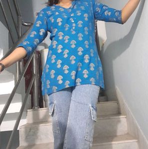 Short Kurti