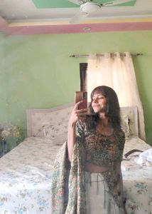 dupatta and skirt not blouse