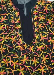 Lucknowi Chickenkari Kurti