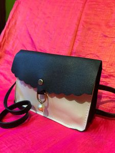 MINI SLING BAG