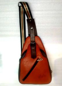 100% Leather Shoulder Bag with Unique Luxurious Lo