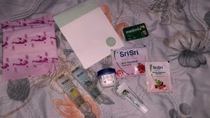 mini girl essential kit/trial products