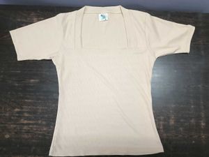 Ribbed Knit Top - Casual Tee