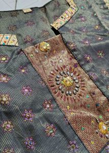 Vintage Style Embellished Short Ethnic Kurta