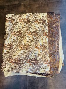 beautiful Floral Pattern Saree